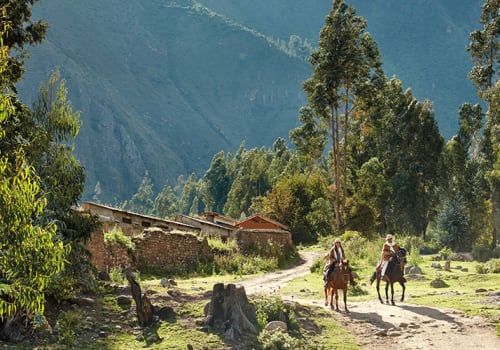 horseback riding sacred valley