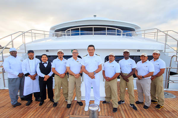 Crew of Elite Galapagos