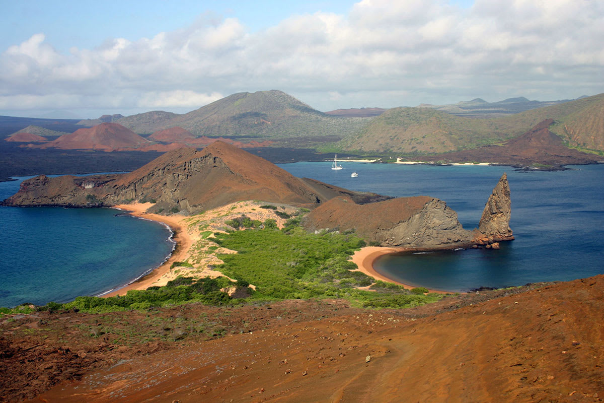 Galapagos Horizon - Eastern & Central Islands