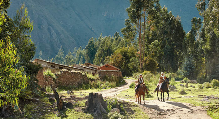 horseback riding sacred valley