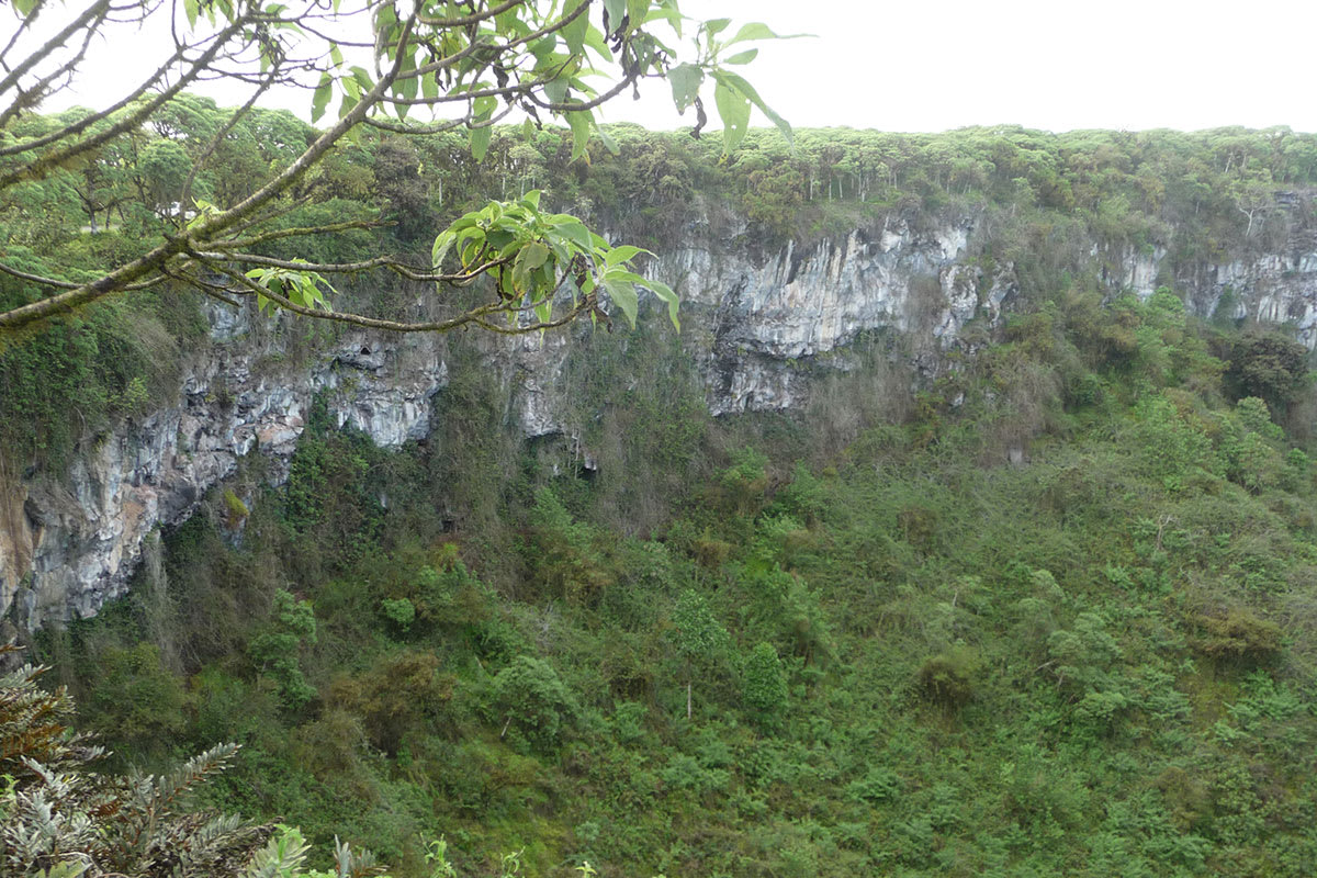 Galapagos Horizon - Eastern & Central Islands